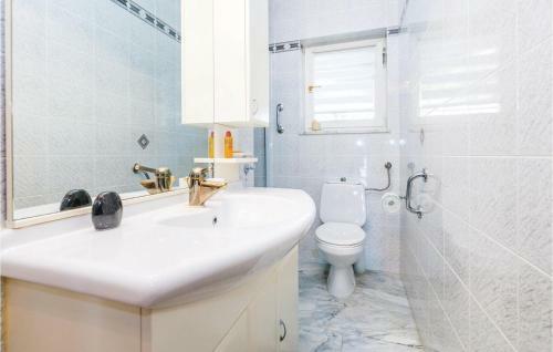 Four-bedroom Holiday Home In Rijeka