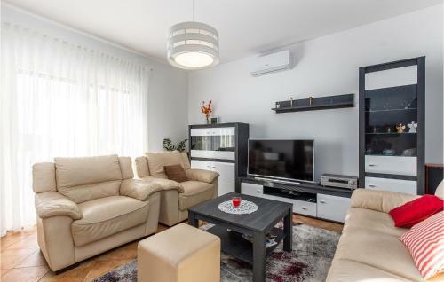 Two-bedroom Apartment In Selce