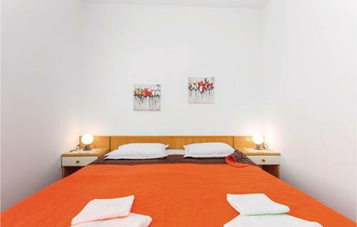 Two-bedroom Apartment In Selce