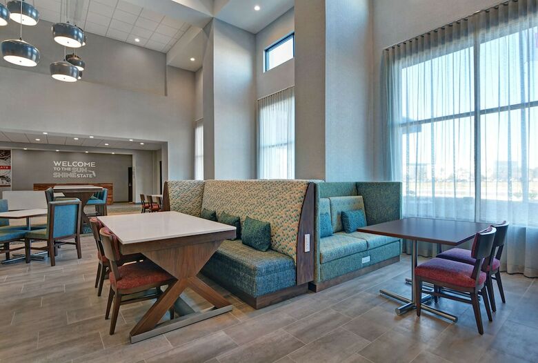 Hotel Hampton Inn & Suites Middleburg