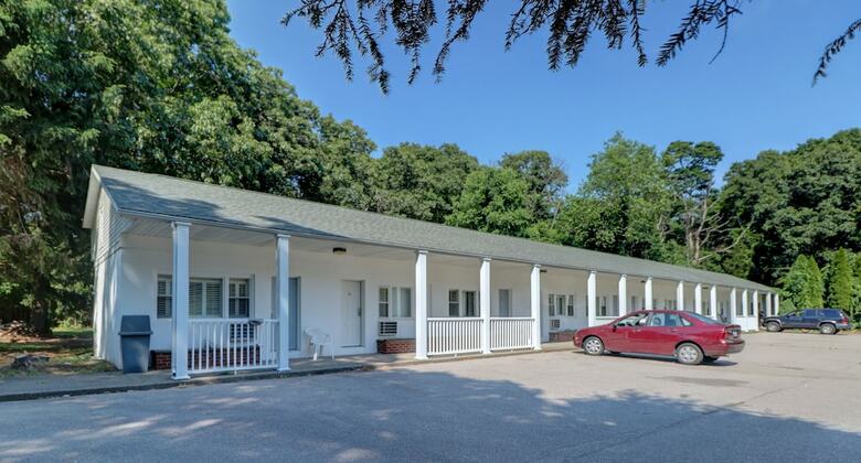 Motel Hamilton Village Inn