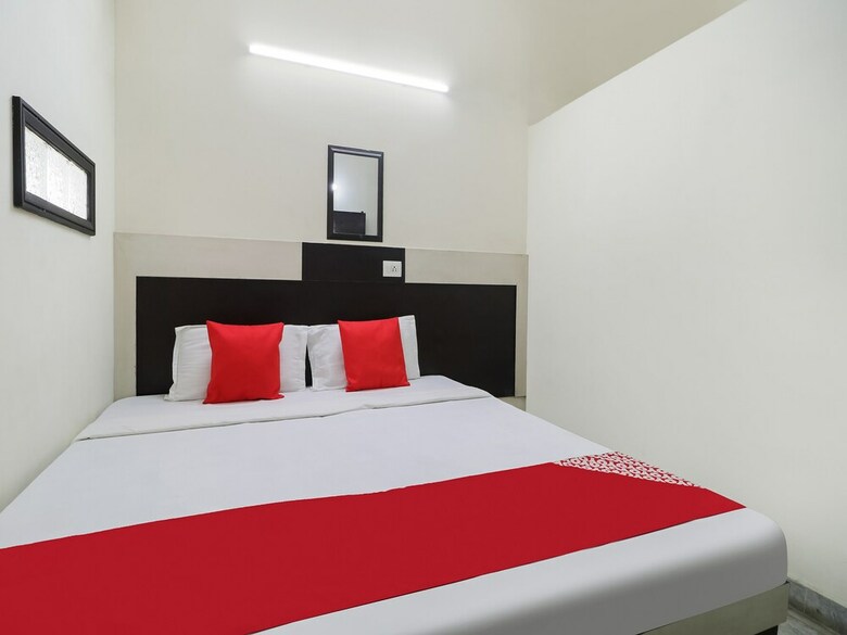 Hotel Oyo 45903 Royal Guest House