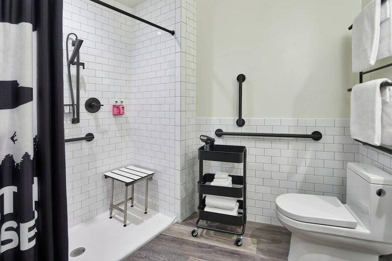 Hotel Moxy Columbus Short North