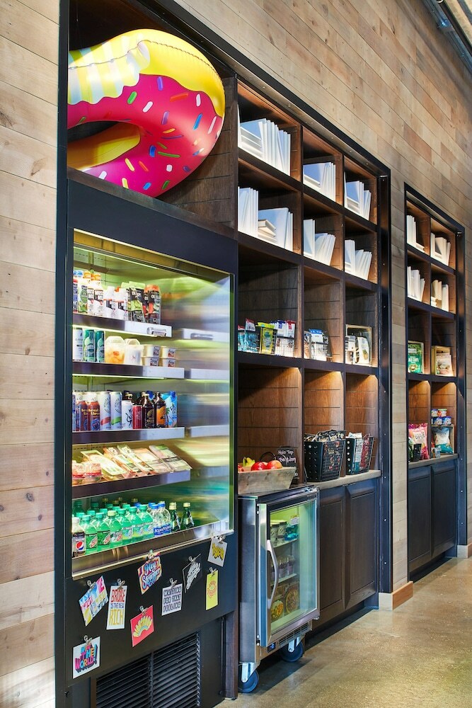Hotel Moxy Columbus Short North