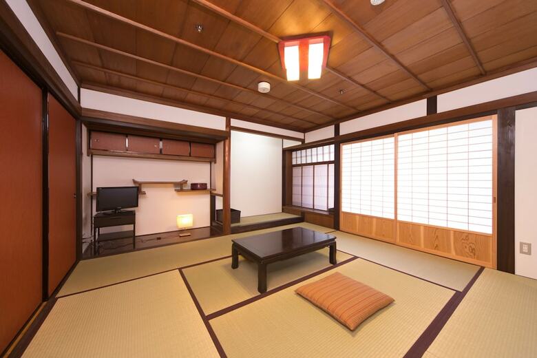 Hotel Yakageya, Inn & Suites
