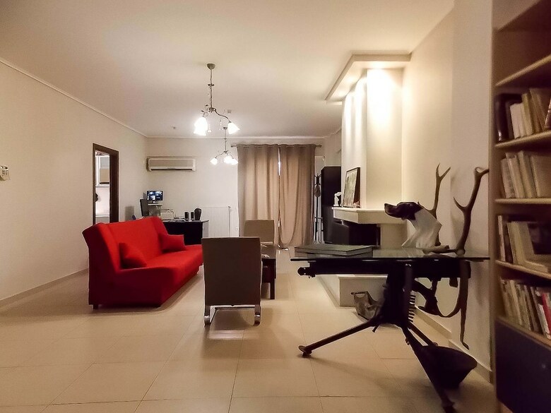 Nea Filadelfia Spacious Apartment With Garden