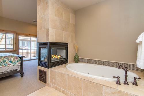 Truckee House