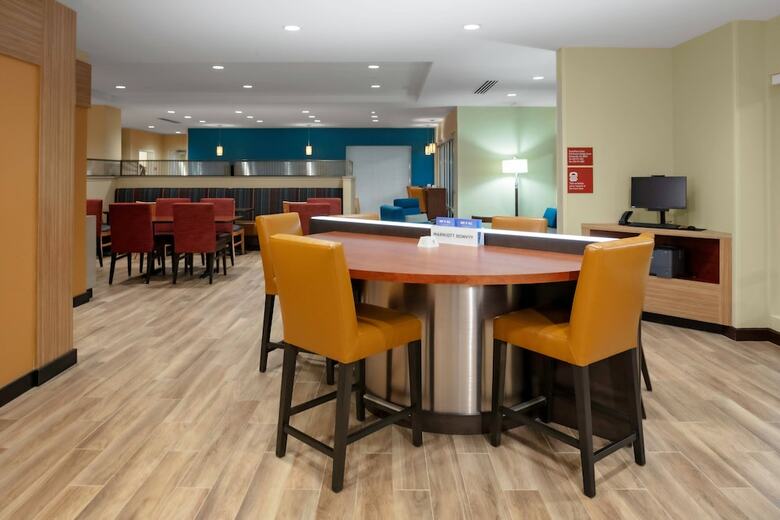 Hotel Towneplace Suites By Marriott Gainesville
