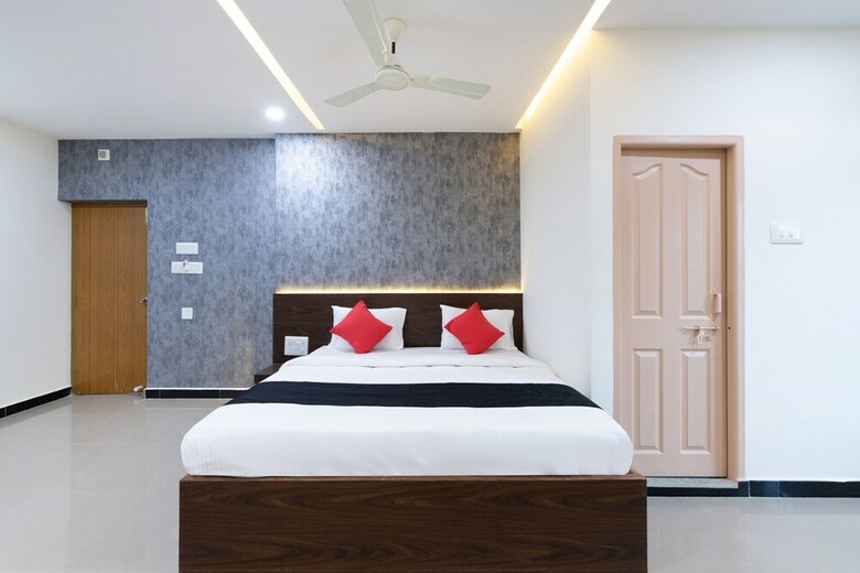 Capital O 41866 Hotel Metro Palace