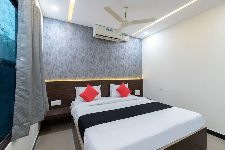 Capital O 41866 Hotel Metro Palace