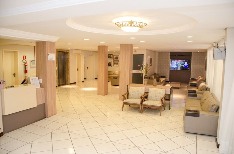 Dona Ad�lia Hotel E Restaurante