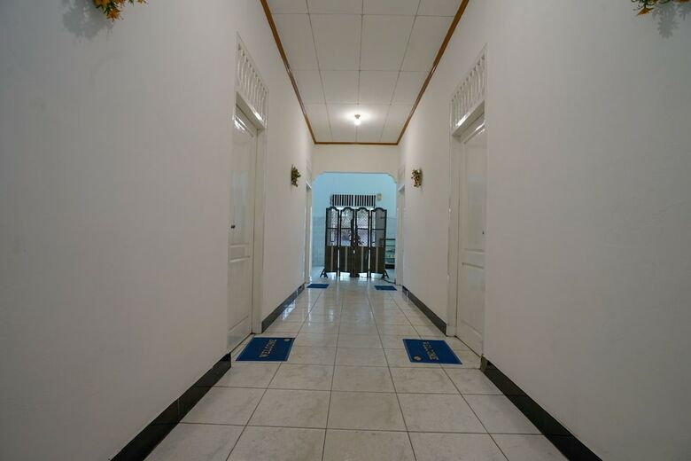 Oyo 1216 Hotel Sejati