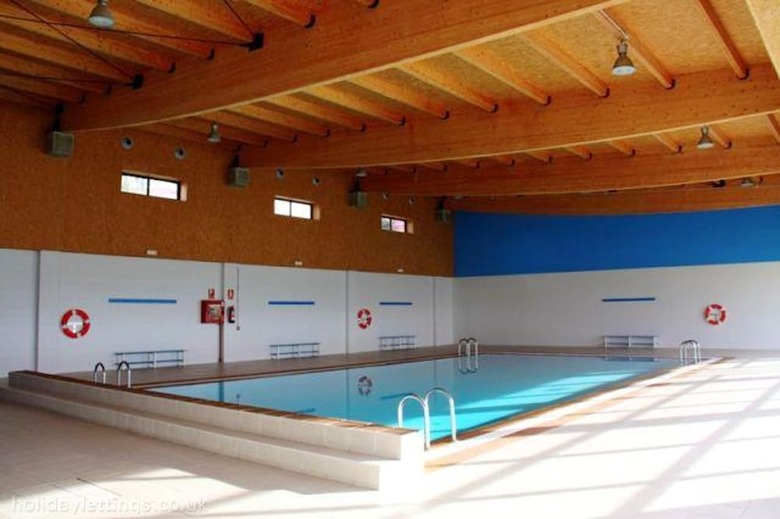 Apartment With 2 Bedrooms In Cirue�a, With Shared Pool And Terrace