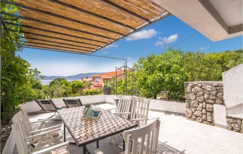 Four-bedroom Holiday Home In Pinezici