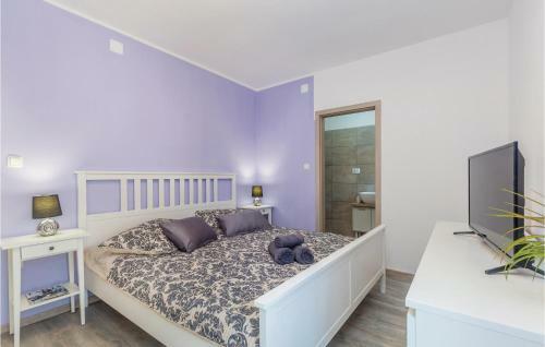 Four-bedroom Holiday Home In Pinezici