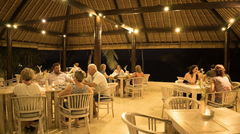 Hotel Kubu Indah Dive & Spa Resort