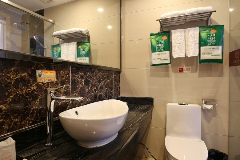Guangzhou Helong Hotel