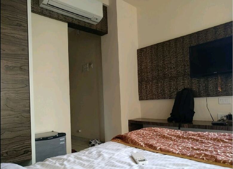 Hotel The Imperia Residency