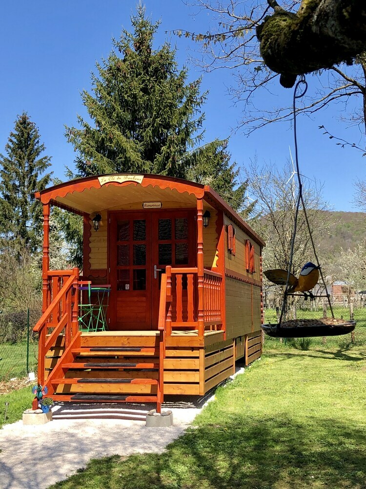 Hotel Gite Roulotte - La Cle Du Bonheur