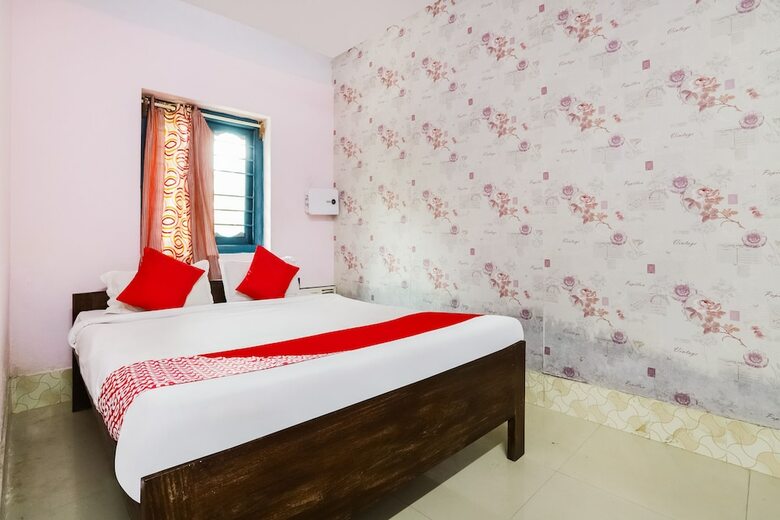 Oyo 61628 Hotel Aashna