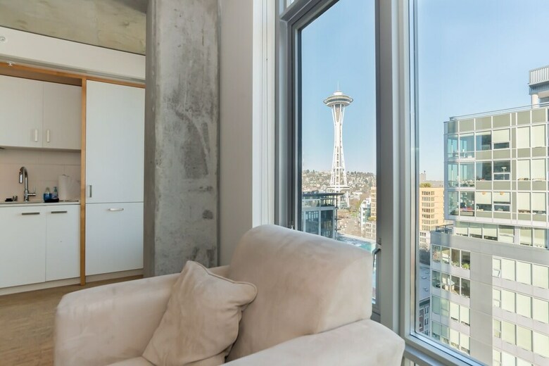 Downtown Seattle 3rd Ave Apartments