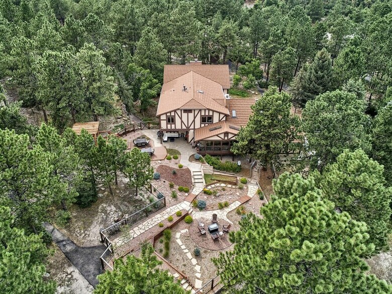 Villa 5br Poe Manor Entertain,hot Tub+has Everything!