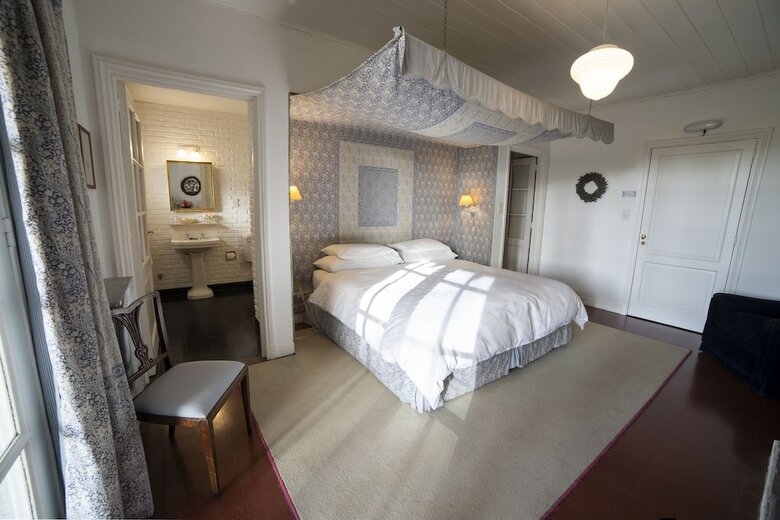 Hotel Estancia Ave Maria