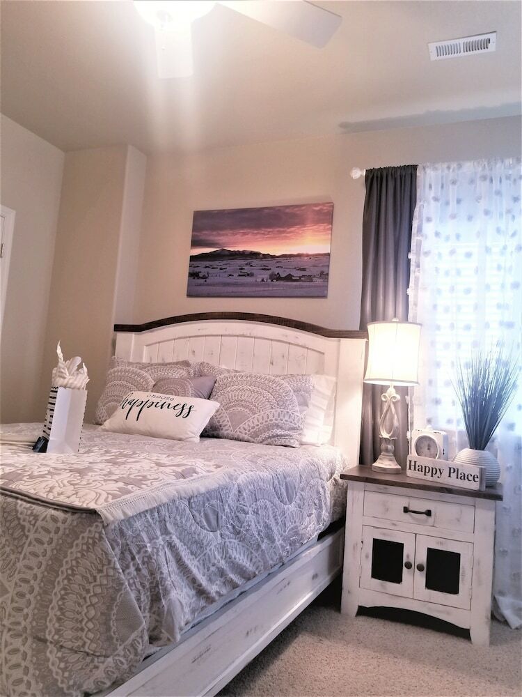 Peak Valley Manor, A Premier Bed & Breakfast