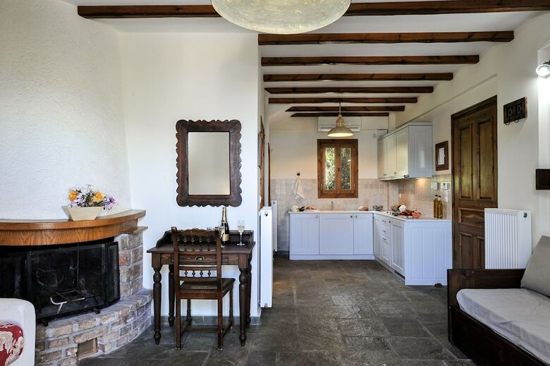 Hotel Gera's Olive Grove