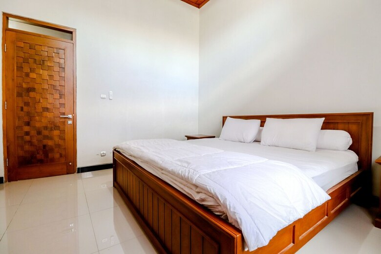 Residencia Jenak Homestay