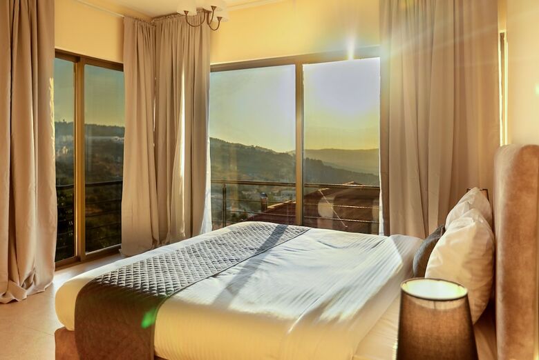 Residencia Villa Naya Branch 6  Saltus