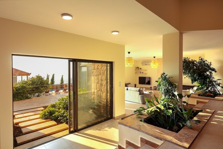 Residencia Villa Naya Branch 6  Saltus