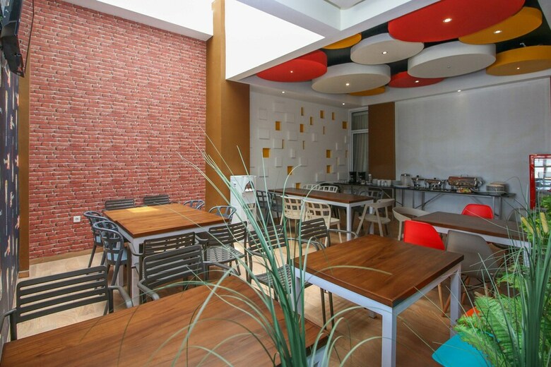 Hotel Airy Csb Pecilon Sutawinangun 210 Cirebon