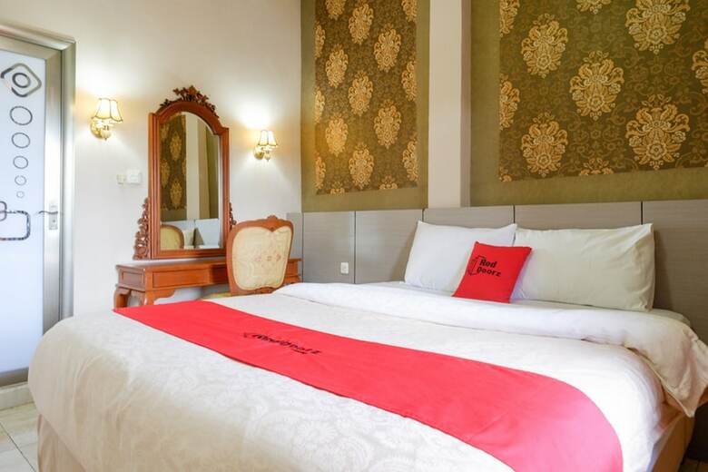 Hotel Reddoorz Plus Near Haluoleo University