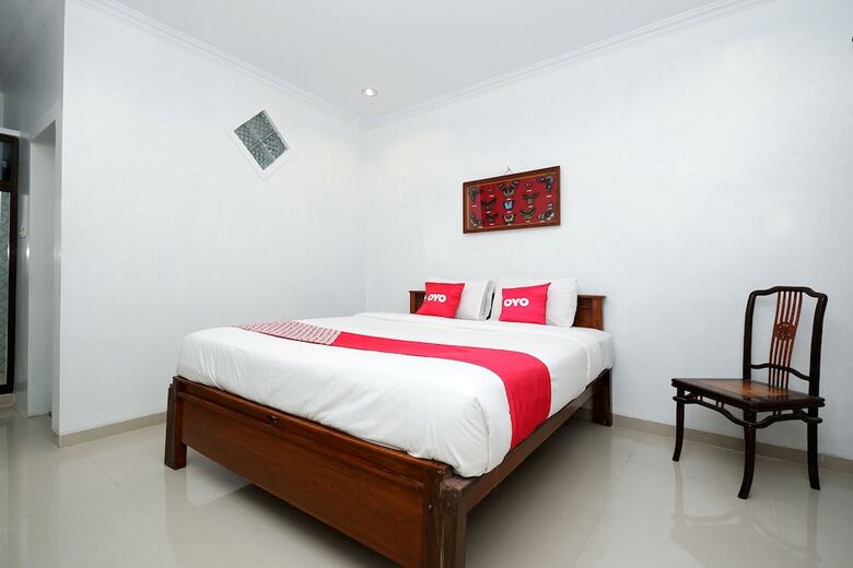 Oyo 1706 Hotel H&w Solo