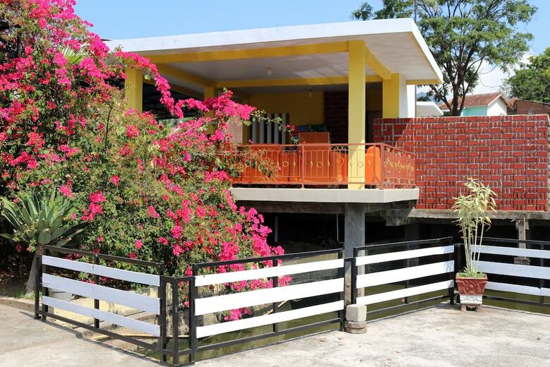 Hotel Oyo 1722 Villa Ciparay Indah