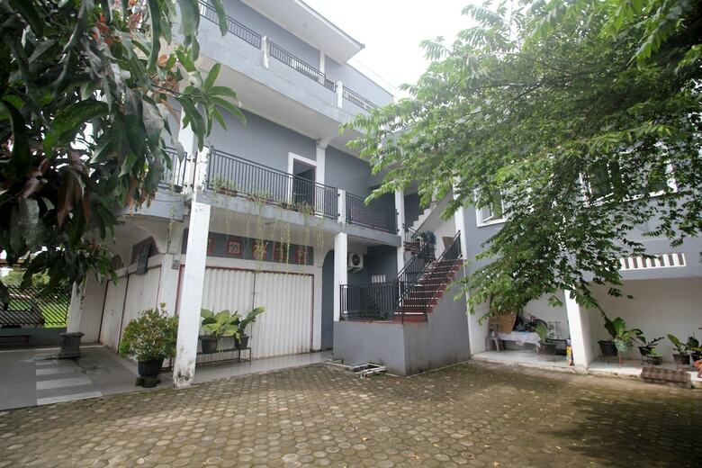 Hotel Oyo 1847 Jasmine Kost