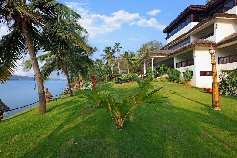 Apartamento Fragrant Nature Backwater Resort & Ayurveda Spa