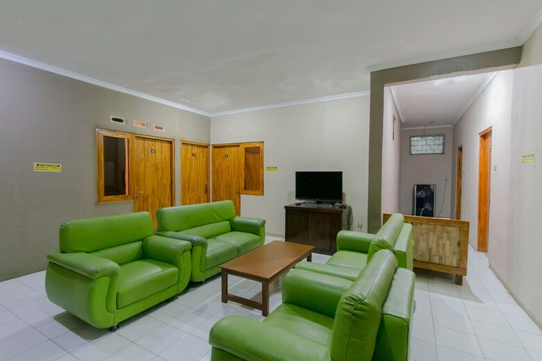 Hotel Spot On 1899 Berkah Homestay
