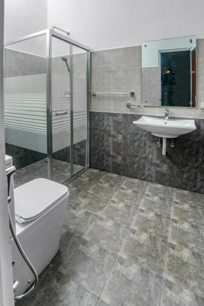 Hotel Seethawaka Royal Resort