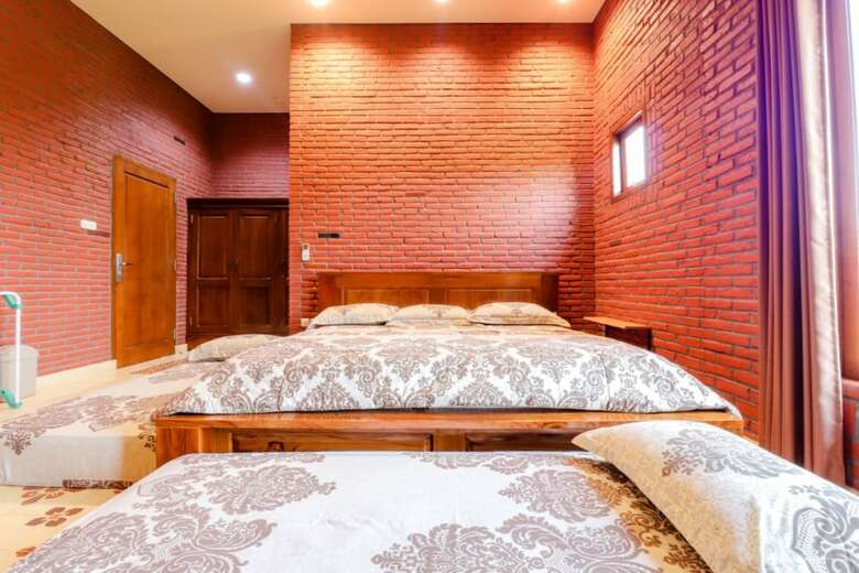 Hotel Pak Dhe Homestay
