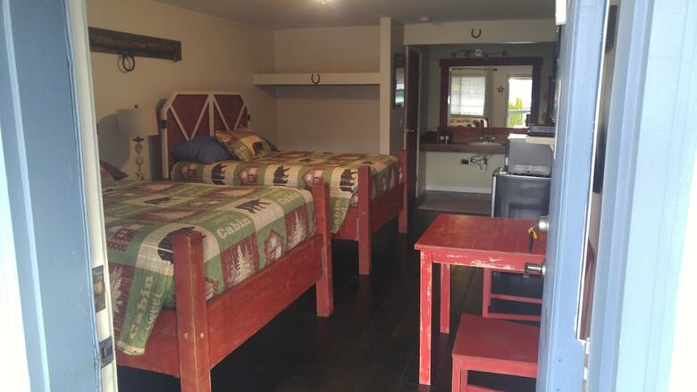 Motel South Jetty Inn