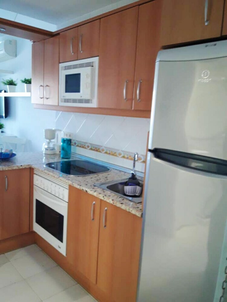 Apartamentos Studio In Benalm�dena, With Wonderful Sea View, Shared Pool, Balcony