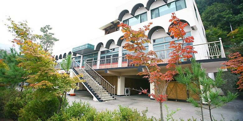 Gangsan Hae Pension