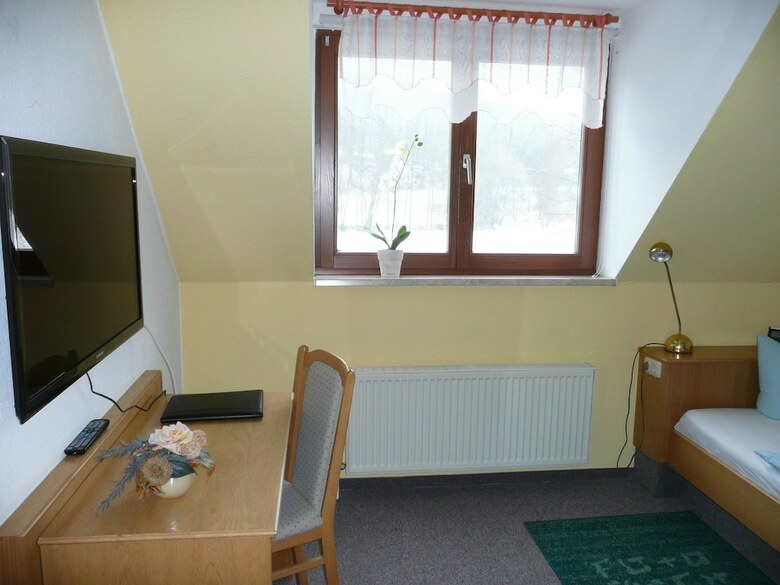 Hotel-pension Gr�ner Baum