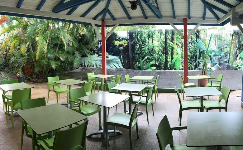 Karaibes Hotel