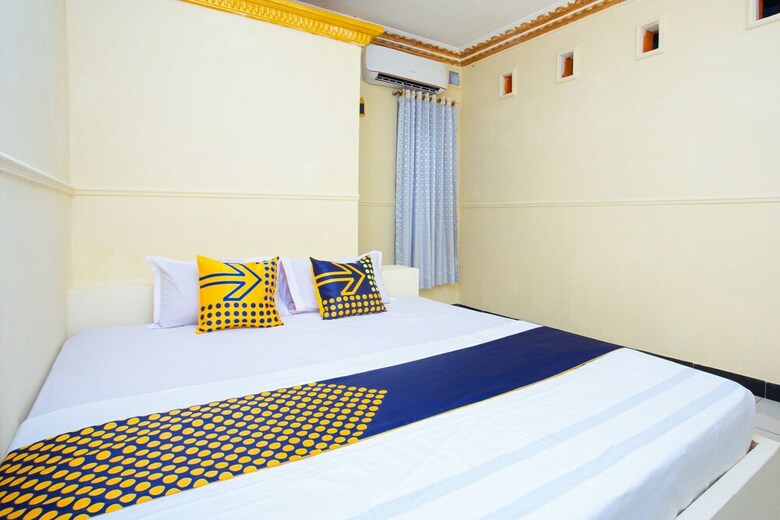 Hostal Spot On 2473 Buana Jaya Guest House