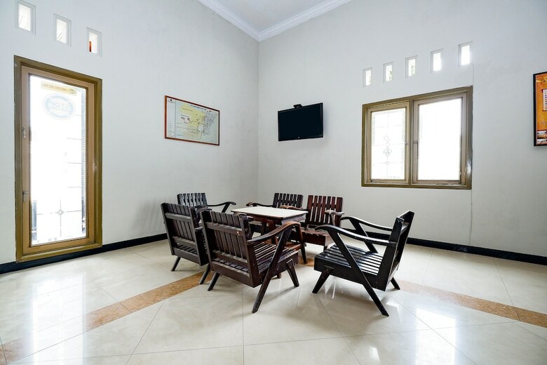 Oyo 2436 Hotel Kencana