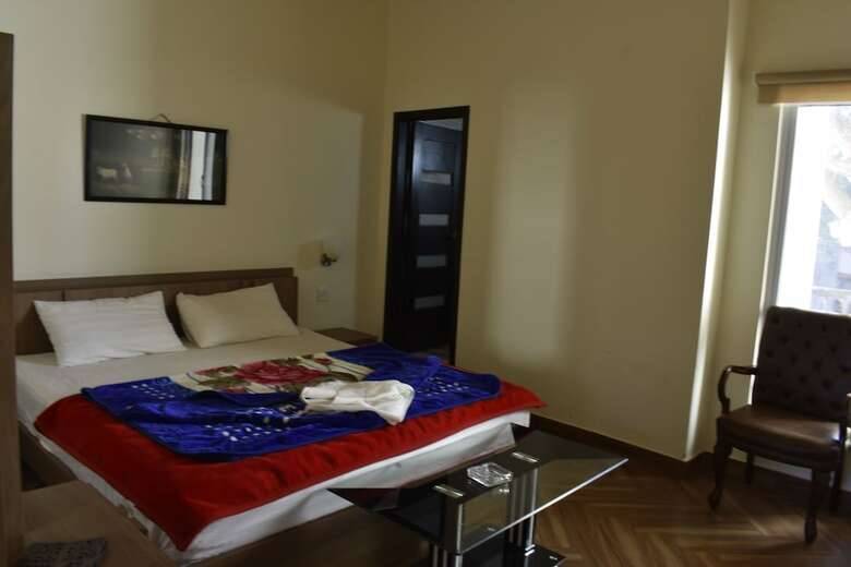 Hotel 62 Hill's Luxury Rooms