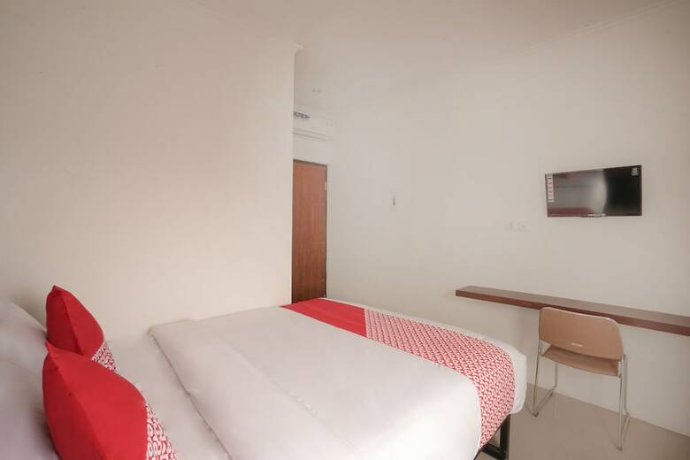 Hotel Oyo 2183 Cibeureum Residence